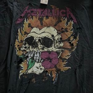 Brand new Metallica t-shirt from urban outfitters